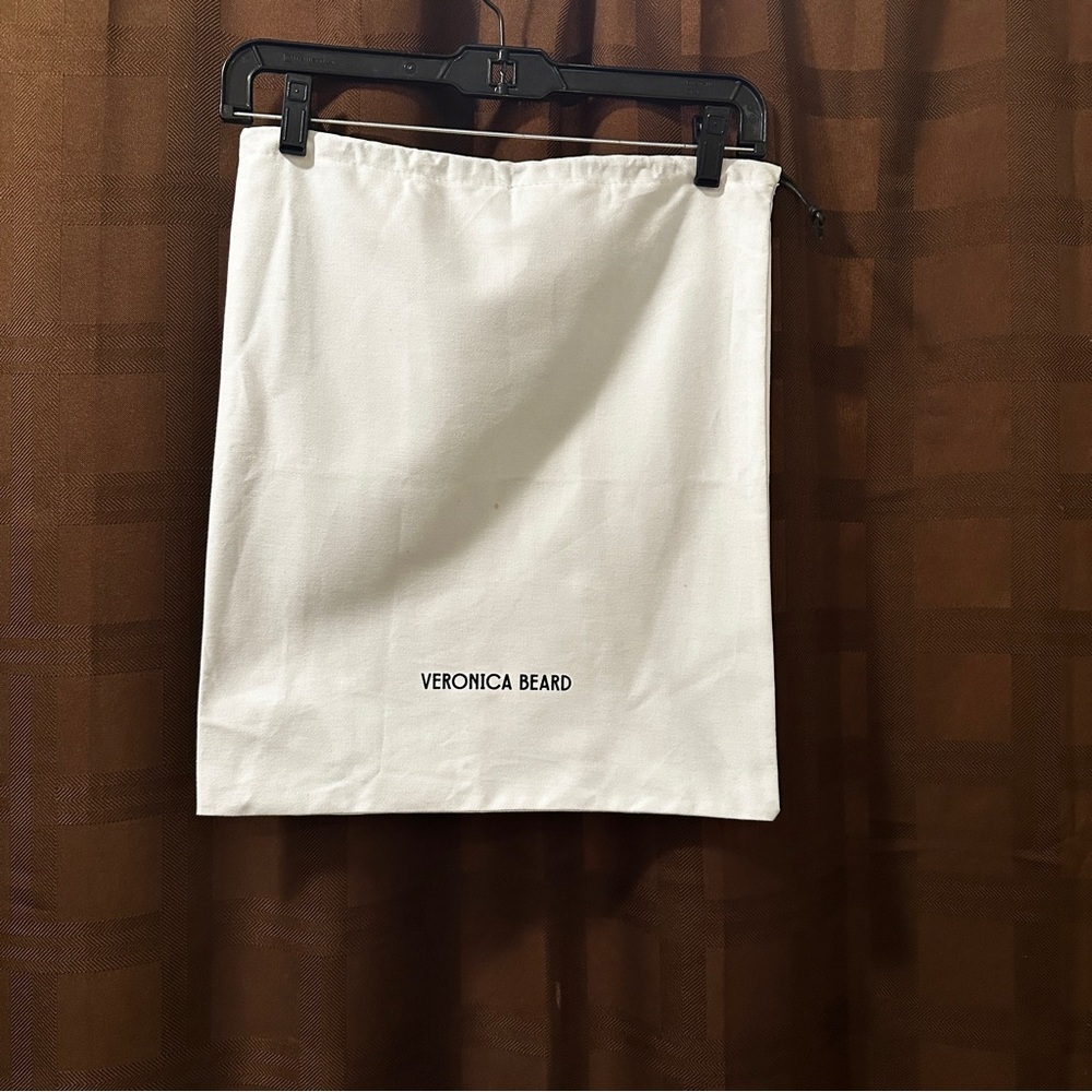 Veronica Beard white dust bag excellent!